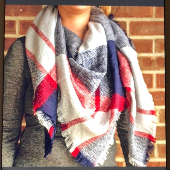 blanket scarf - Picture 1 of 4